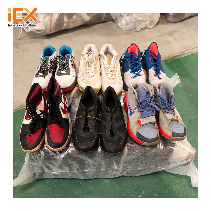 men sport shoes 1